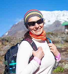 Randonnée dans les montagnes et volcans